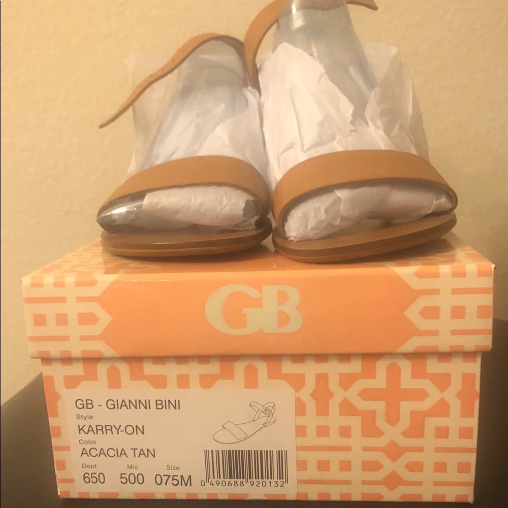Women’s Sandals